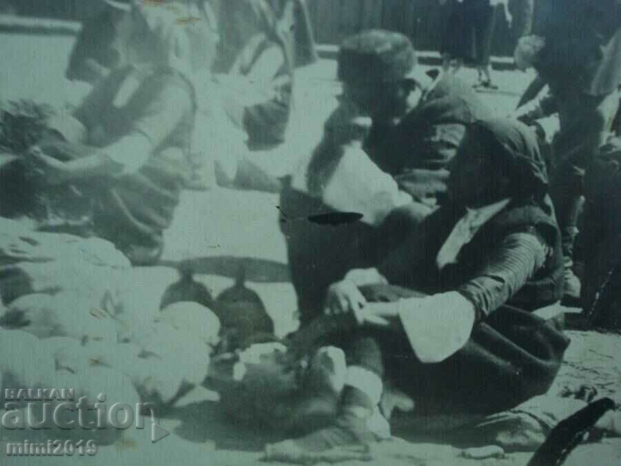 19th century Real Photo of a Bulgarian market with price 45.00 BGN | € 23.01