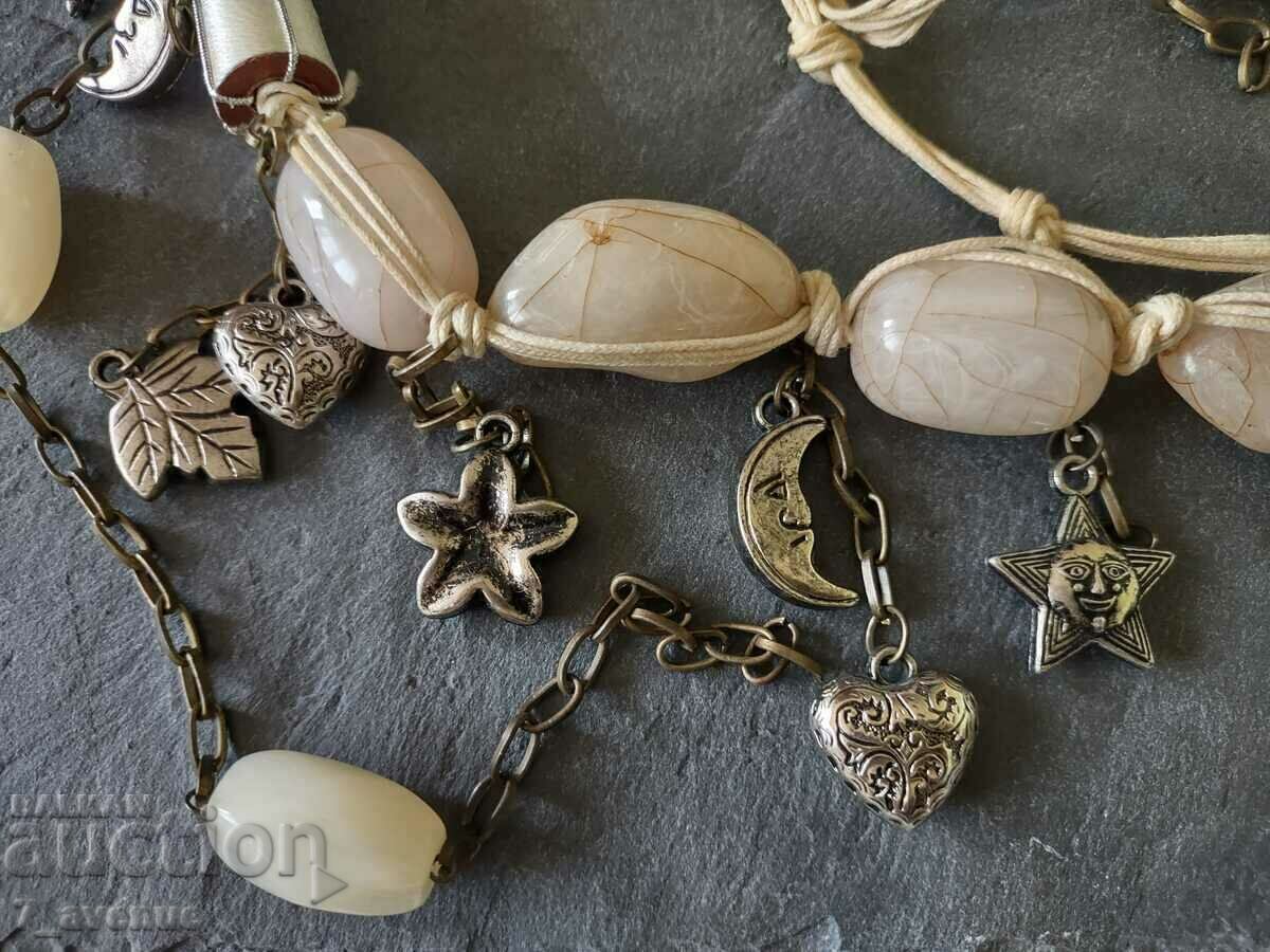 COLIER bijuterii colier, interesant cu motive, 23.05.2024 cu preț 29.00 BGN | € 14.83 COLIER bijuterii colier, interesant cu motive, 23.05.2024 cu preț 29.00 BGN | € 14.83