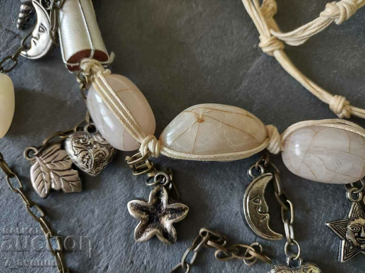 Licitație COLIER bijuterii colier, interesant cu motive, 23.05.2024 Licitație COLIER bijuterii colier, interesant cu motive, 23.05.2024