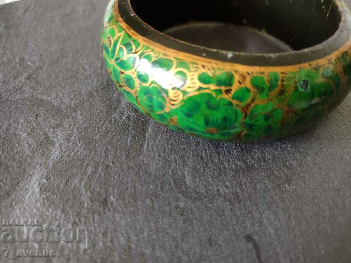 Delivery of BRACELET painted, wood, color - green/gold Delivery of BRACELET painted, wood, color - green/gold