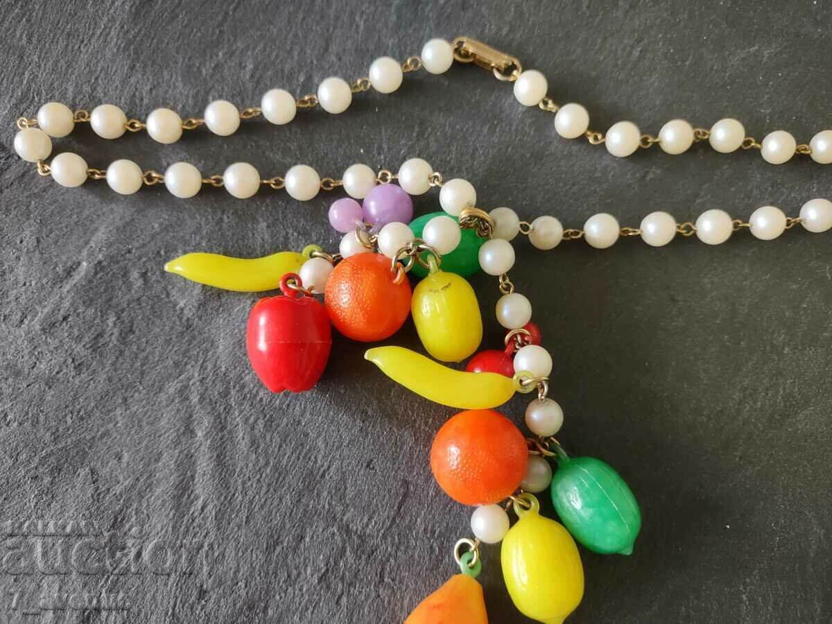 Delivery of NECKLACE necklace jewelry, fruits, abundance, 70s, 21.03.2024