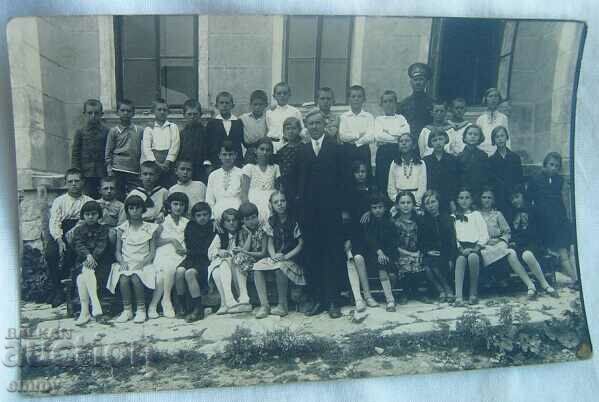 Photo 1931, Shumen - students and teacher