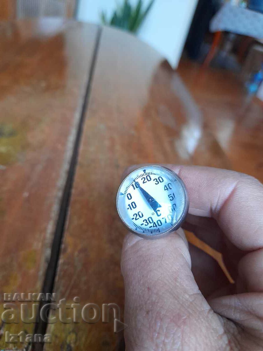 Auction  An old cooking thermometer