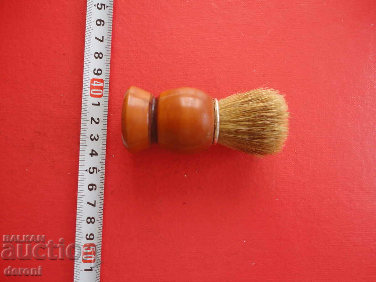 German bakelite catalin shaving brush with price 10.00 BGN | € 5.11 German bakelite catalin shaving brush with price 10.00 BGN | € 5.11