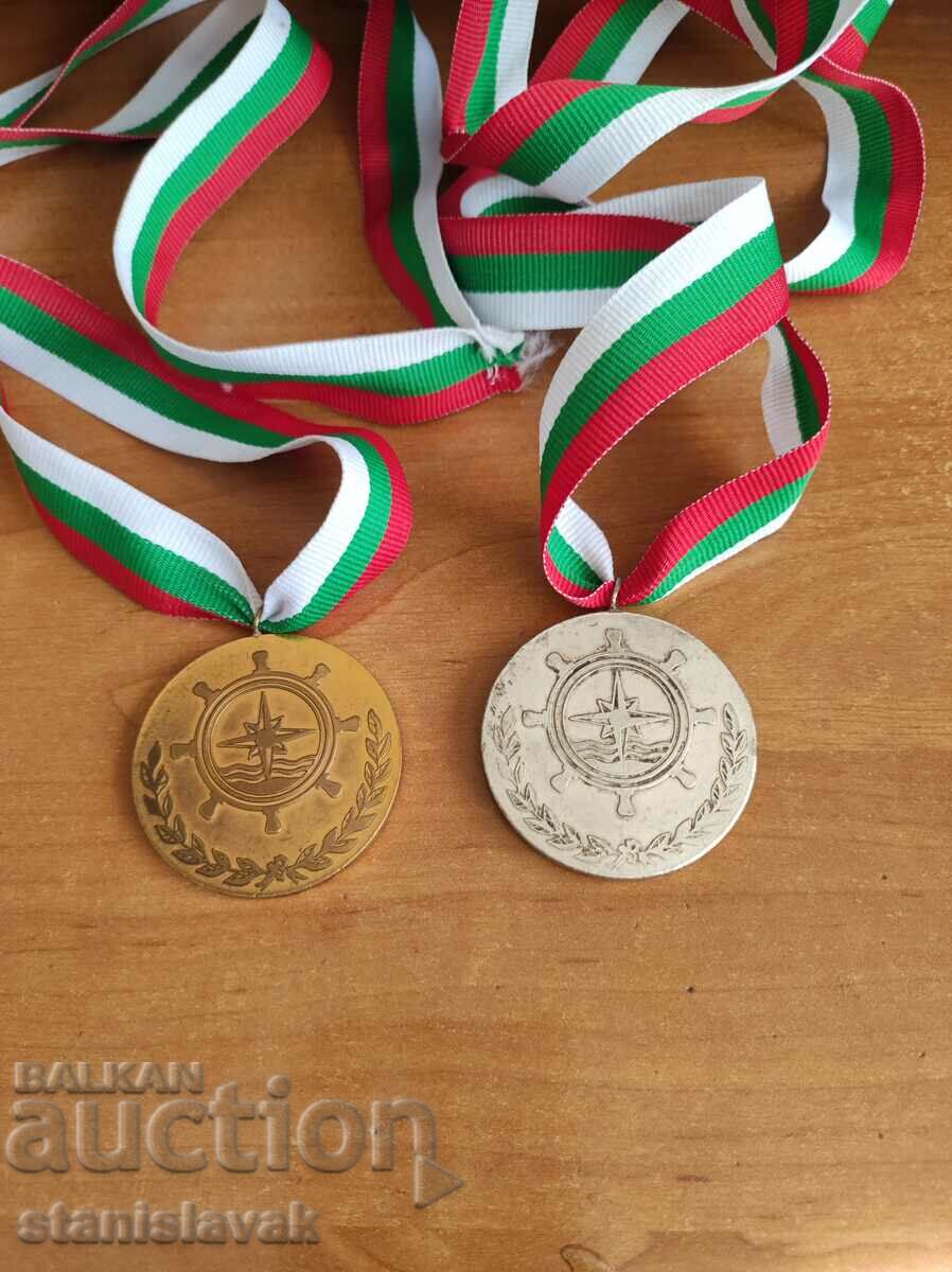 Медали ОСО водни спортове златен и сребърен