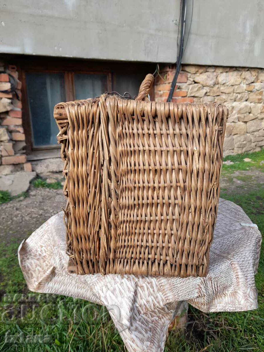 Old wicker suitcase with price 65.00 BGN | € 33.23 Old wicker suitcase with price 65.00 BGN | € 33.23