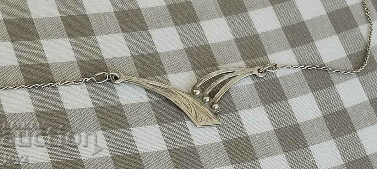 Delivery of SILVER NECKLACE HAND ENGRAVED 4 g/SAMPLE 925 Delivery of SILVER NECKLACE HAND ENGRAVED 4 g/SAMPLE 925