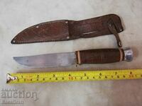 Παλιό πρώιμο κοινωνικό βουλγαρικό τουριστικό κυνηγετικό μαχαίρι, κονσέρβα