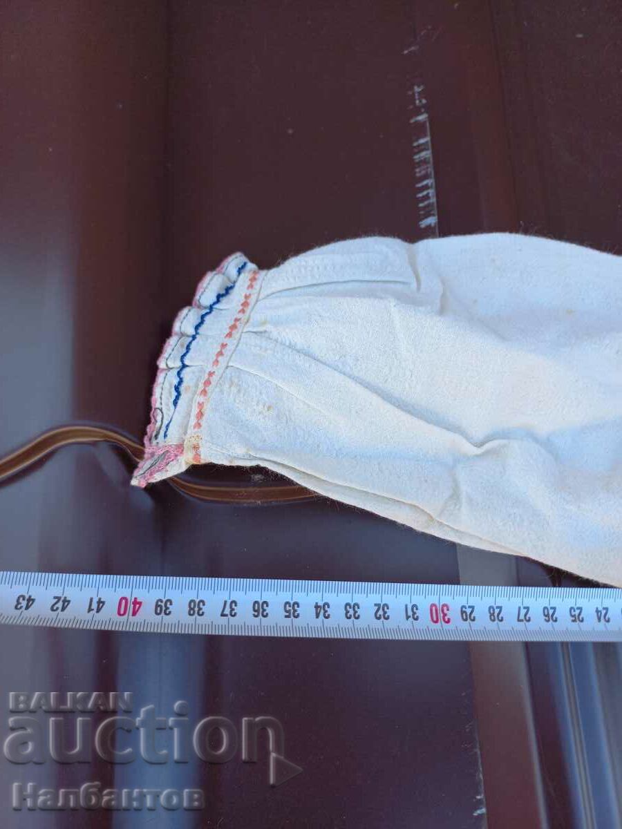 Delivery of OLD WOMAN'S SHIRT WEAR