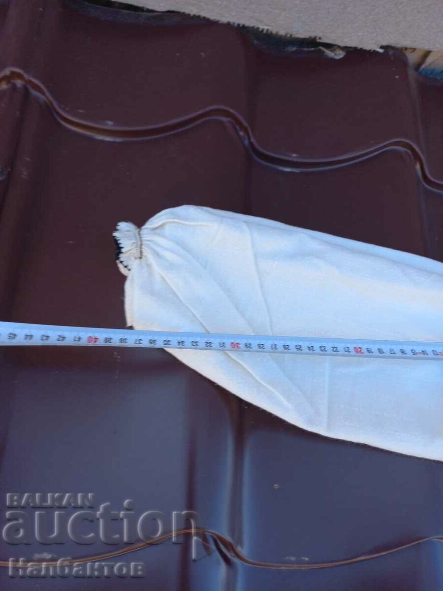 Delivery of OLD WOMAN'S SHIRT WEAR Delivery of OLD WOMAN'S SHIRT WEAR