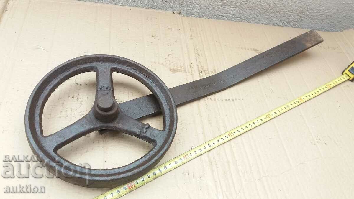 MASSIVE RENAISSANCE WHEEL FROM A MACHINE with price 11.99 BGN | € 6.13 MASSIVE RENAISSANCE WHEEL FROM A MACHINE with price 11.99 BGN | € 6.13