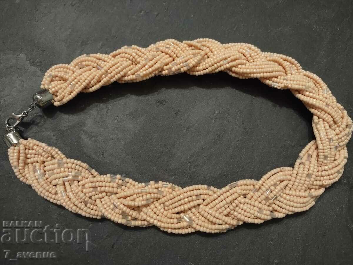 Auction  Necklace, necklace, jewelry, style and level, 03/23/24