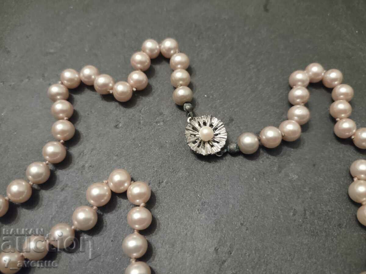 Old necklace, jewelry, with nice clasp, 03/23/24 with price 39.00 BGN | € 19.94 Old necklace, jewelry, with nice clasp, 03/23/24 with price 39.00 BGN | € 19.94