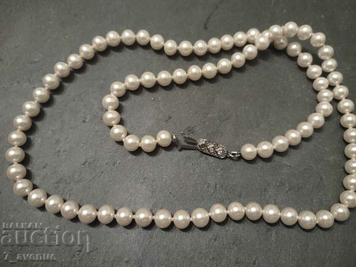 Auction Old necklace, jewelry, with interesting clasp, 23.03.24 Auction Old necklace, jewelry, with interesting clasp, 23.03.24