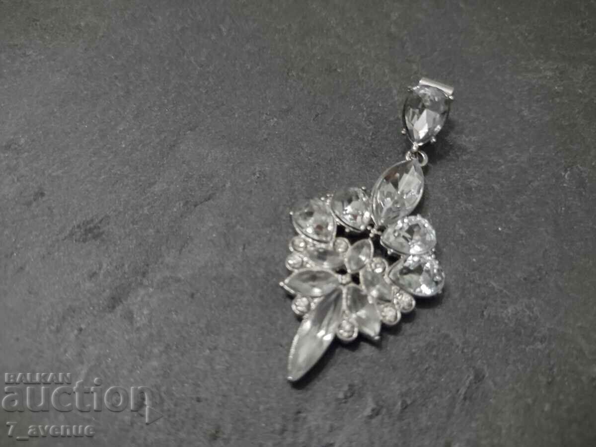 Medalion, mare, 23.03.24 cu preț 5.00 BGN | € 2.56 Medalion, mare, 23.03.24 cu preț 5.00 BGN | € 2.56