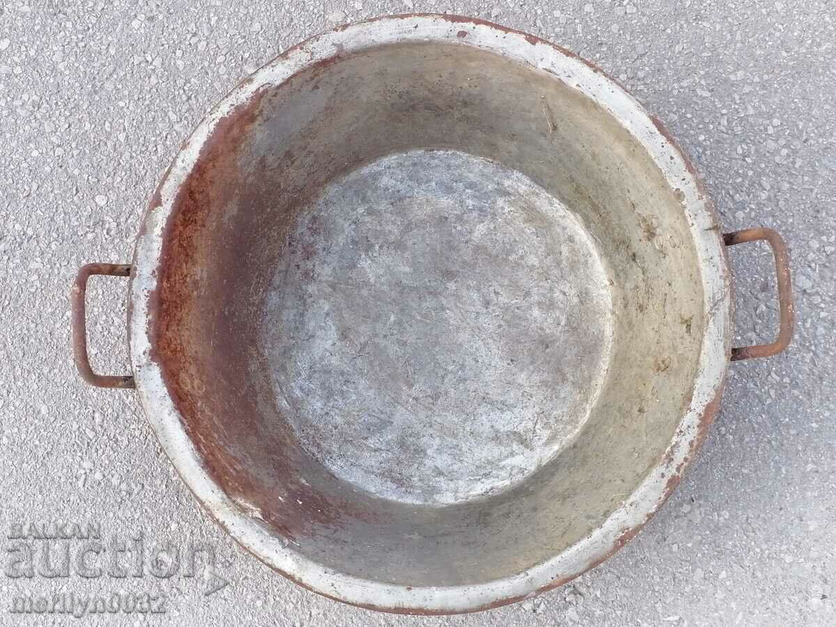 Old tinned trough iron basin 140 years old vessel with price 69.00 BGN | € 35.28 Old tinned trough iron basin 140 years old vessel with price 69.00 BGN | € 35.28