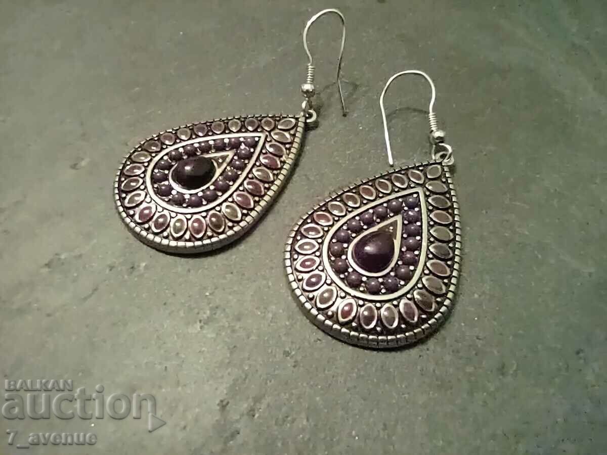 Cercei, lungi, 23.03.24 cu preț 9.00 BGN | € 4.60