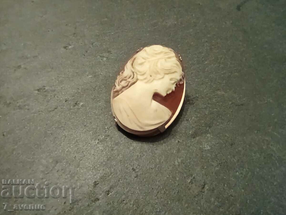 Brooch, modern, 23.03.24 with price 49.00 BGN | € 25.05 Brooch, modern, 23.03.24 with price 49.00 BGN | € 25.05