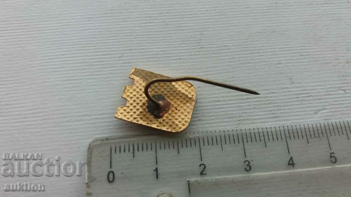 BADGE - KNOW THE SOCIALIST FATHERLAND - 5 BADGE - KNOW THE SOCIALIST FATHERLAND - 5