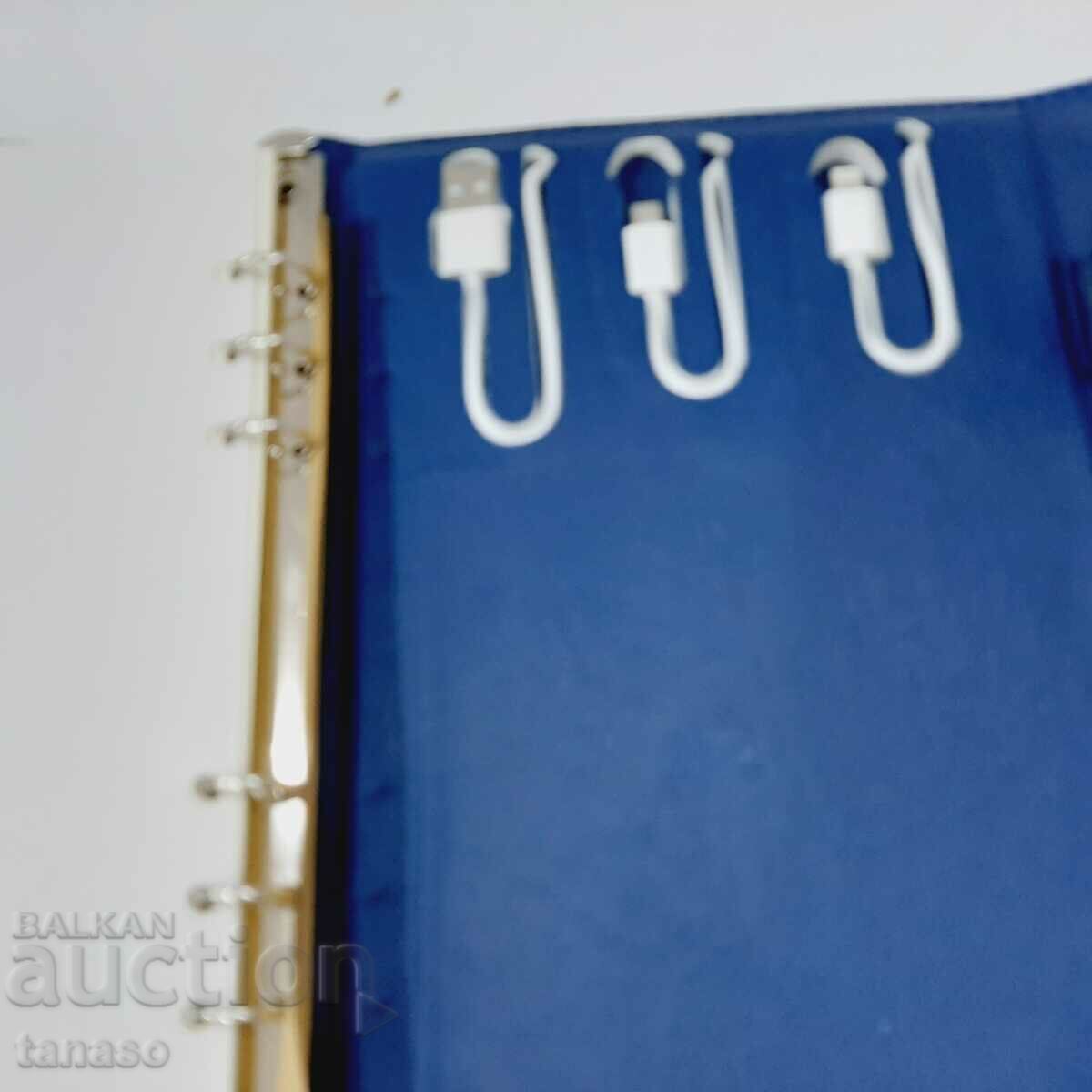 Delivery of Promotional leather folder with built-in external battery(7.4) Delivery of Promotional leather folder with built-in external battery(7.4)
