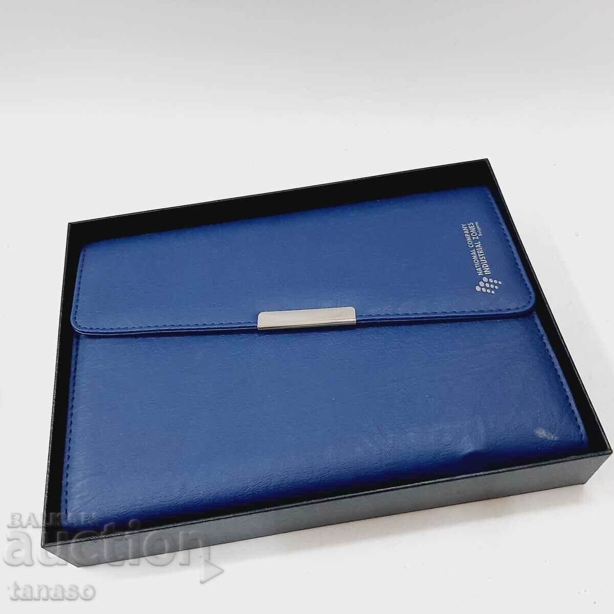 Promotional leather folder with built-in external battery(7.4) - 5 Promotional leather folder with built-in external battery(7.4) - 5