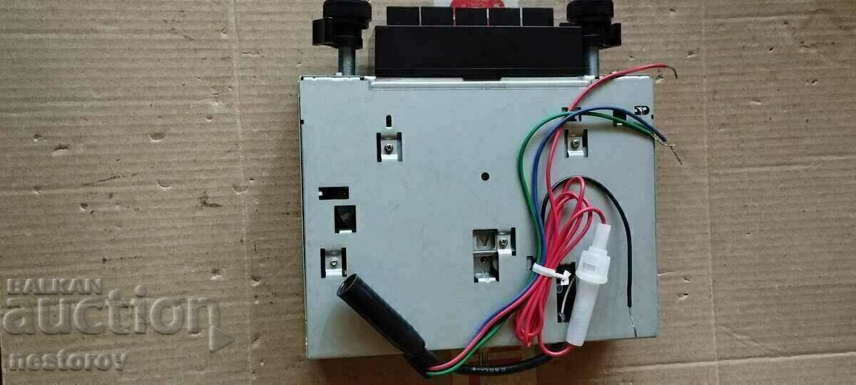 Auction VINTIC CAR RADIO CASSETTE Auction VINTIC CAR RADIO CASSETTE