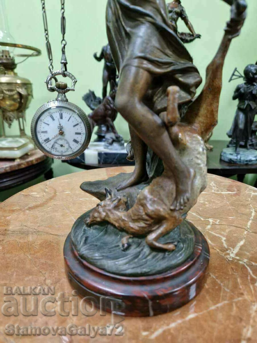 A wonderful antique collectible pocket watch with price 199.00 BGN | € 101.75 A wonderful antique collectible pocket watch with price 199.00 BGN | € 101.75