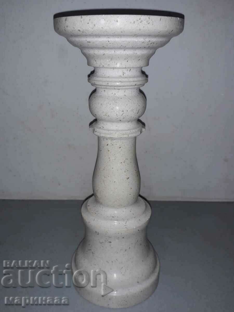 A BIG OLD CANDLESTICK. MARBLE. 1,770 KG