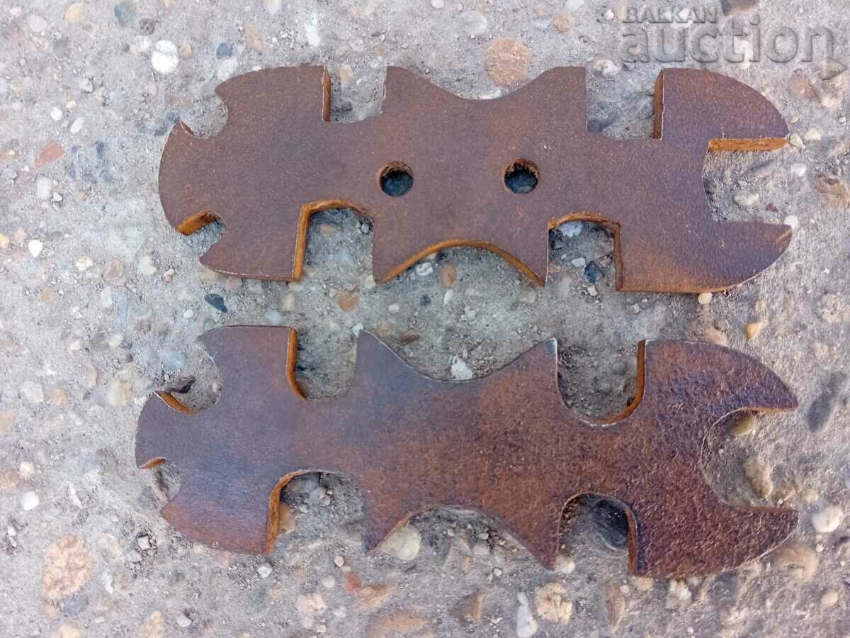 Delivery of antique combination tools keys lot KIT ZIP