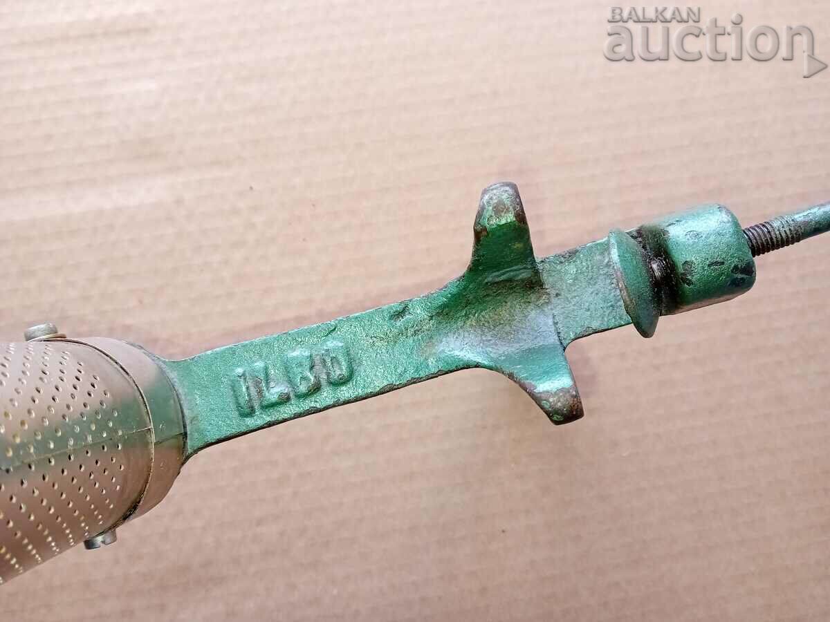 Old tomato grinder tomato grinder - 6