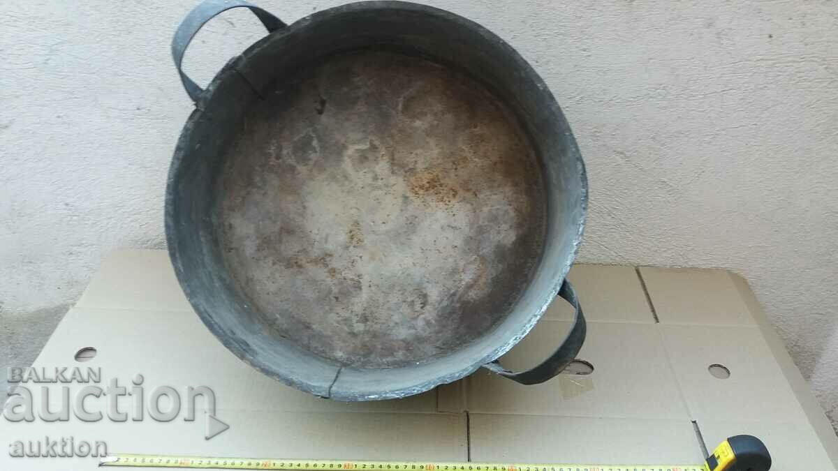 OLD LARGE SOLID PAN FOR LAMB, LUTENICE, ETC. with price 18.99 BGN | € 9.71 OLD LARGE SOLID PAN FOR LAMB, LUTENICE, ETC. with price 18.99 BGN | € 9.71