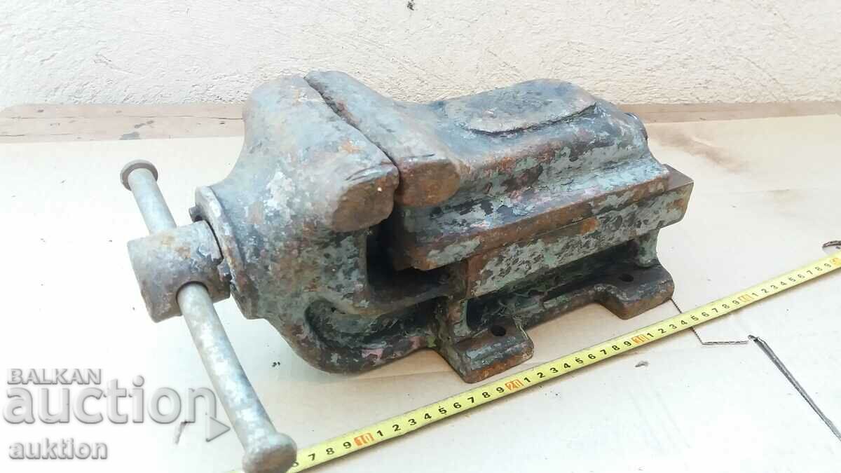MASSIVE METAL VICE - 22 KG. with price 119.99 BGN | € 61.35 MASSIVE METAL VICE - 22 KG. with price 119.99 BGN | € 61.35