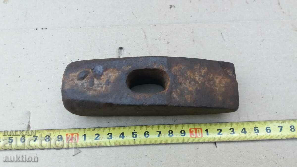 OLD MASSIVE HAMMER - 0.7 KG. - 5 OLD MASSIVE HAMMER - 0.7 KG. - 5