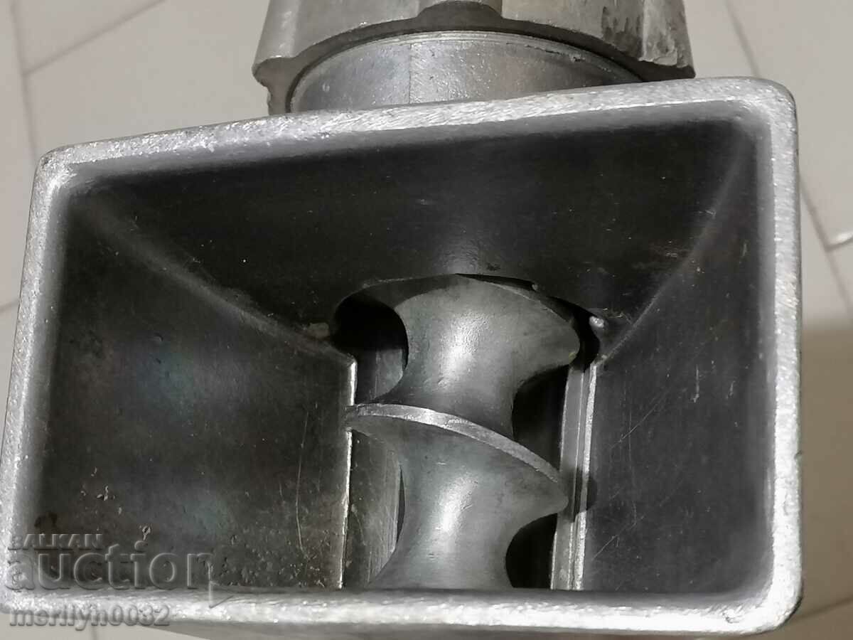 Old meat grinder grinder aluminum NRB Gabrovo - 6 Old meat grinder grinder aluminum NRB Gabrovo - 6