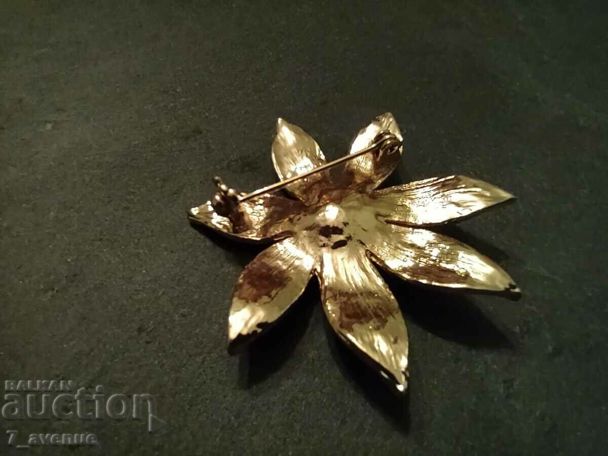 Brooch, flower, 03/25/24 - 5 Brooch, flower, 03/25/24 - 5