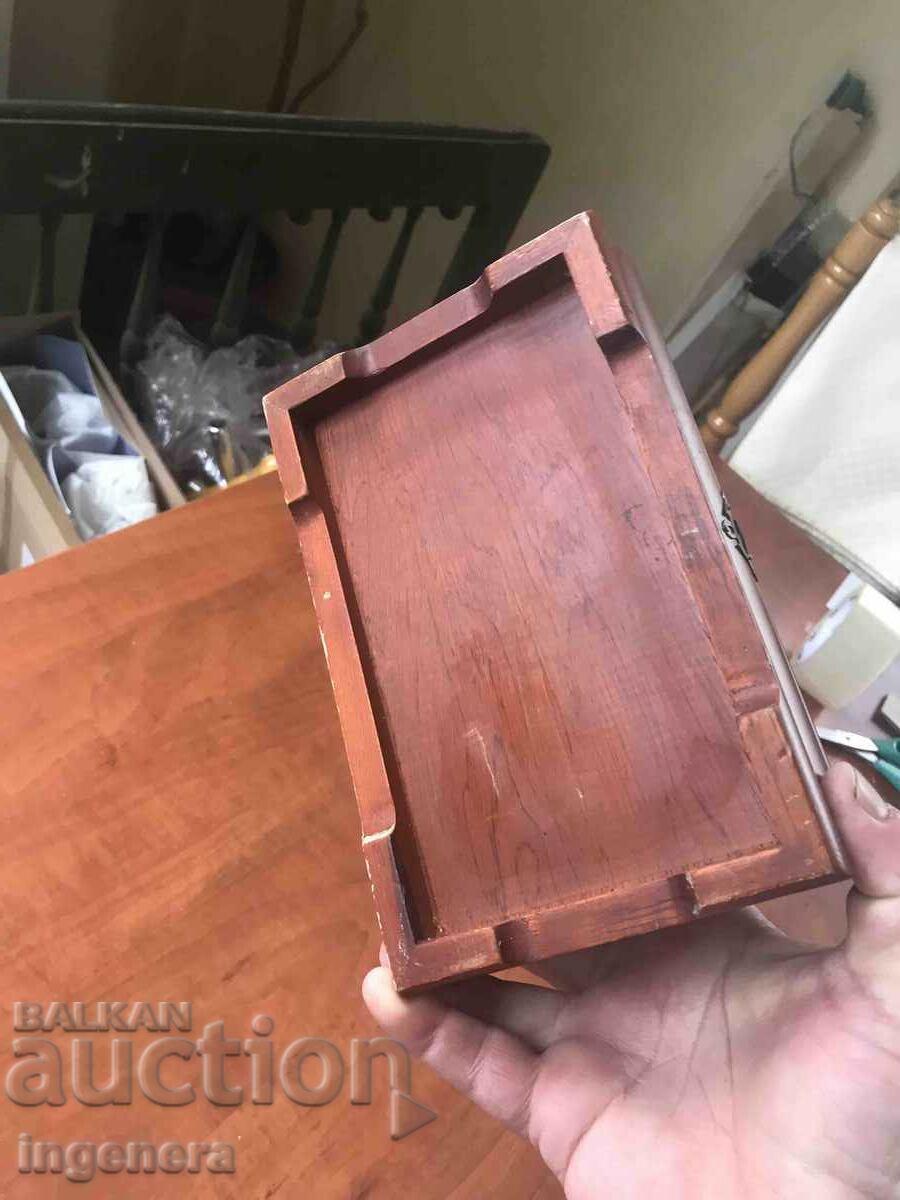 WOODEN FABRIC MIRROR BOX FOR LADIES - 7 WOODEN FABRIC MIRROR BOX FOR LADIES - 7