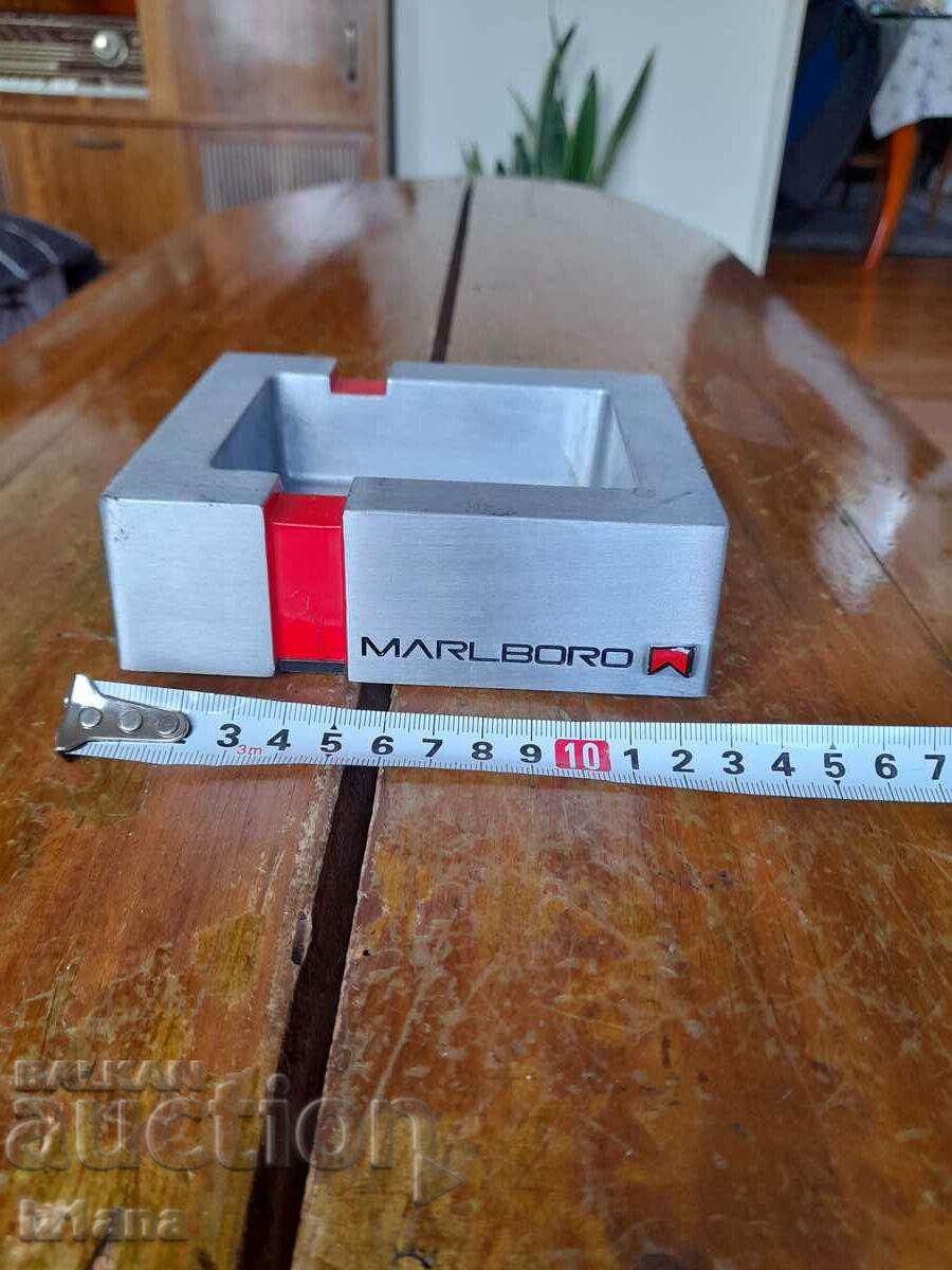 Auction  Old Marlboro ashtray