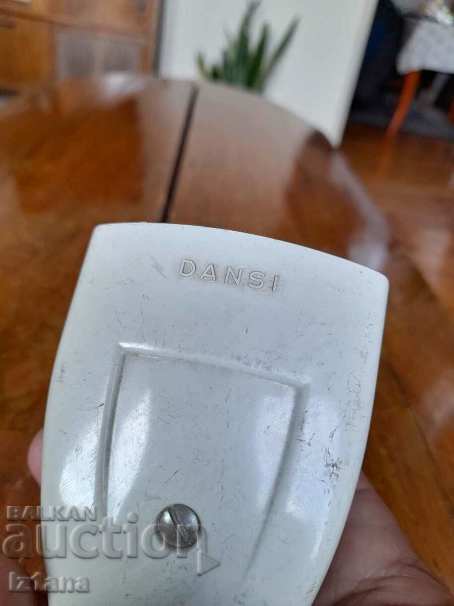 Delivery of Bicycle headlight, wheel Delivery of Bicycle headlight, wheel