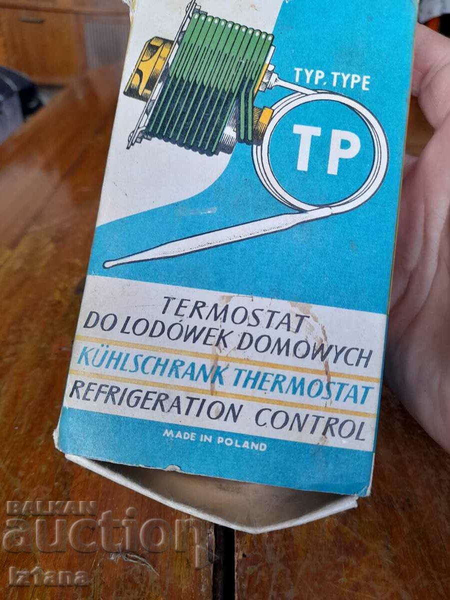 Termostat vechi al frigiderului cu preț 53.00 BGN | € 27.10 Termostat vechi al frigiderului cu preț 53.00 BGN | € 27.10