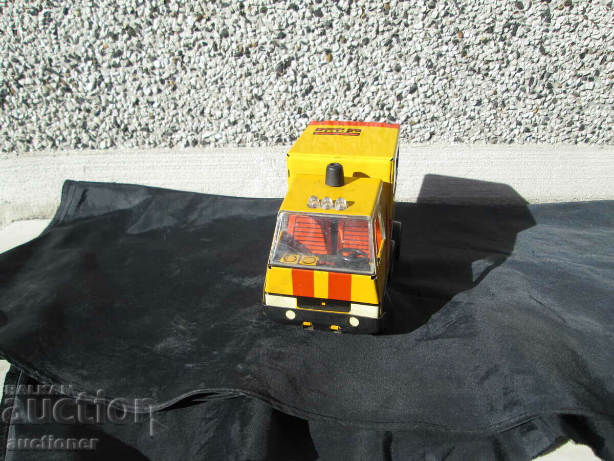 METAL RARE TRUCK TECHNICAL ASSISTANCE REDUGA MT-14 USSR with price 80.00 BGN | € 40.90 METAL RARE TRUCK TECHNICAL ASSISTANCE REDUGA MT-14 USSR with price 80.00 BGN | € 40.90