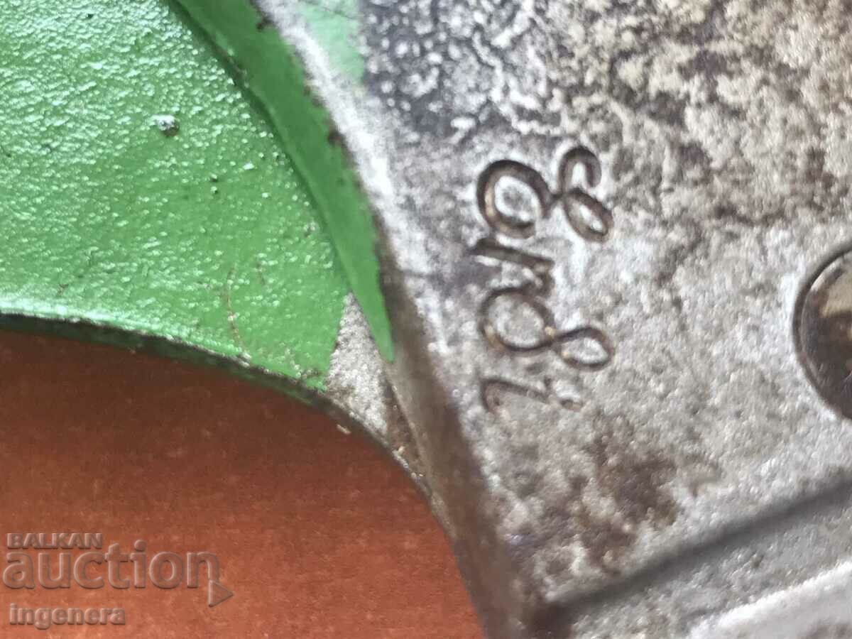 SHEET SHEET SCISSORS SOLID AND SEAMLESS WITHOUT SNAP-GERMANY - 5 SHEET SHEET SCISSORS SOLID AND SEAMLESS WITHOUT SNAP-GERMANY - 5