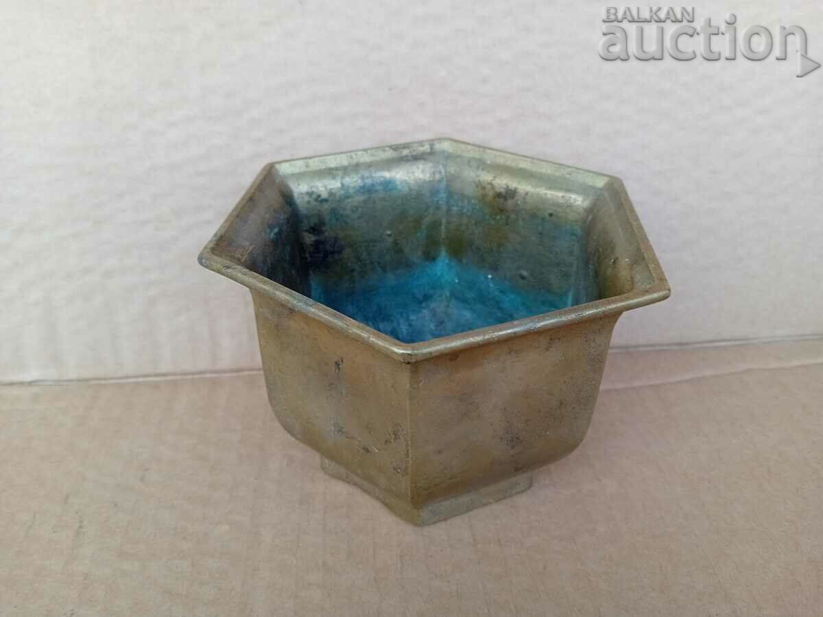 Antique bronze bowl sahan bowl with price 41.00 BGN | € 20.96 Antique bronze bowl sahan bowl with price 41.00 BGN | € 20.96