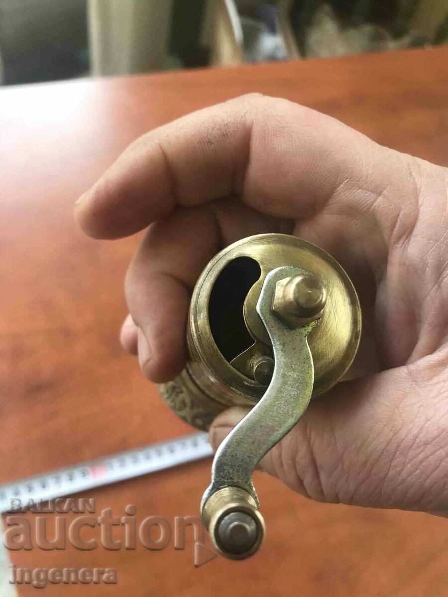 Delivery of GRINDER GRINDER FOR SPICES ETC.-BRONZE Delivery of GRINDER GRINDER FOR SPICES ETC.-BRONZE