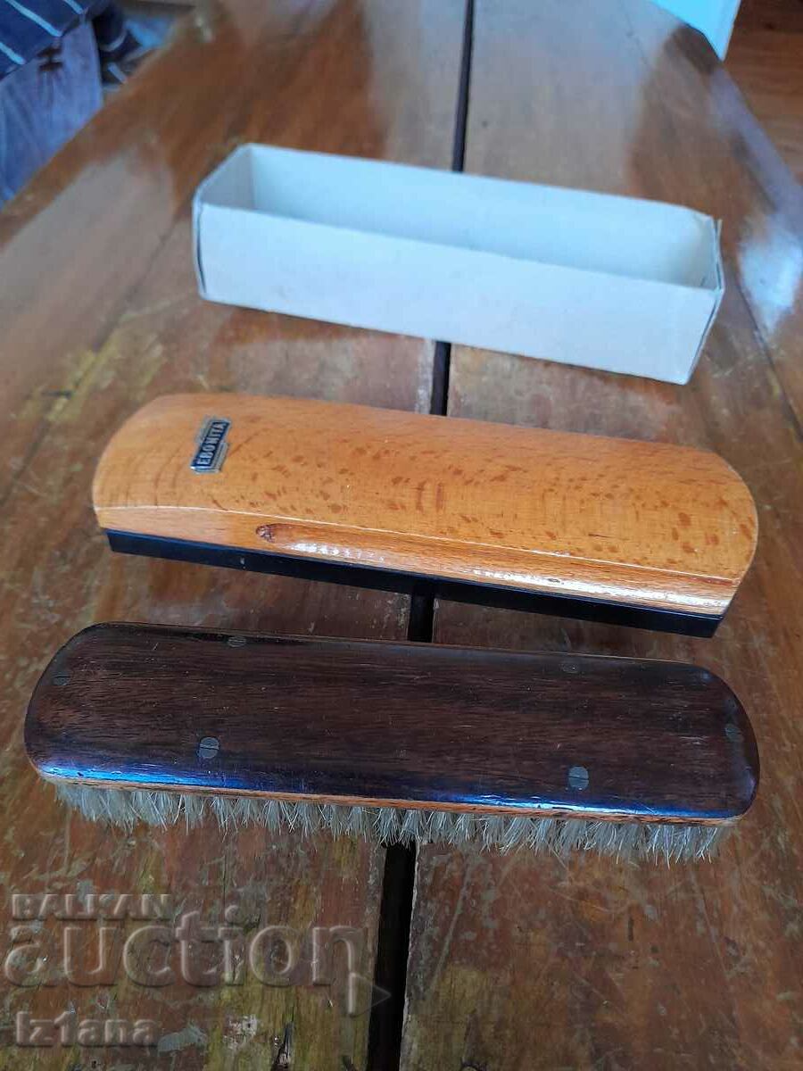 Old Ebonita clothes brushes with price 37.00 BGN | € 18.92 Old Ebonita clothes brushes with price 37.00 BGN | € 18.92