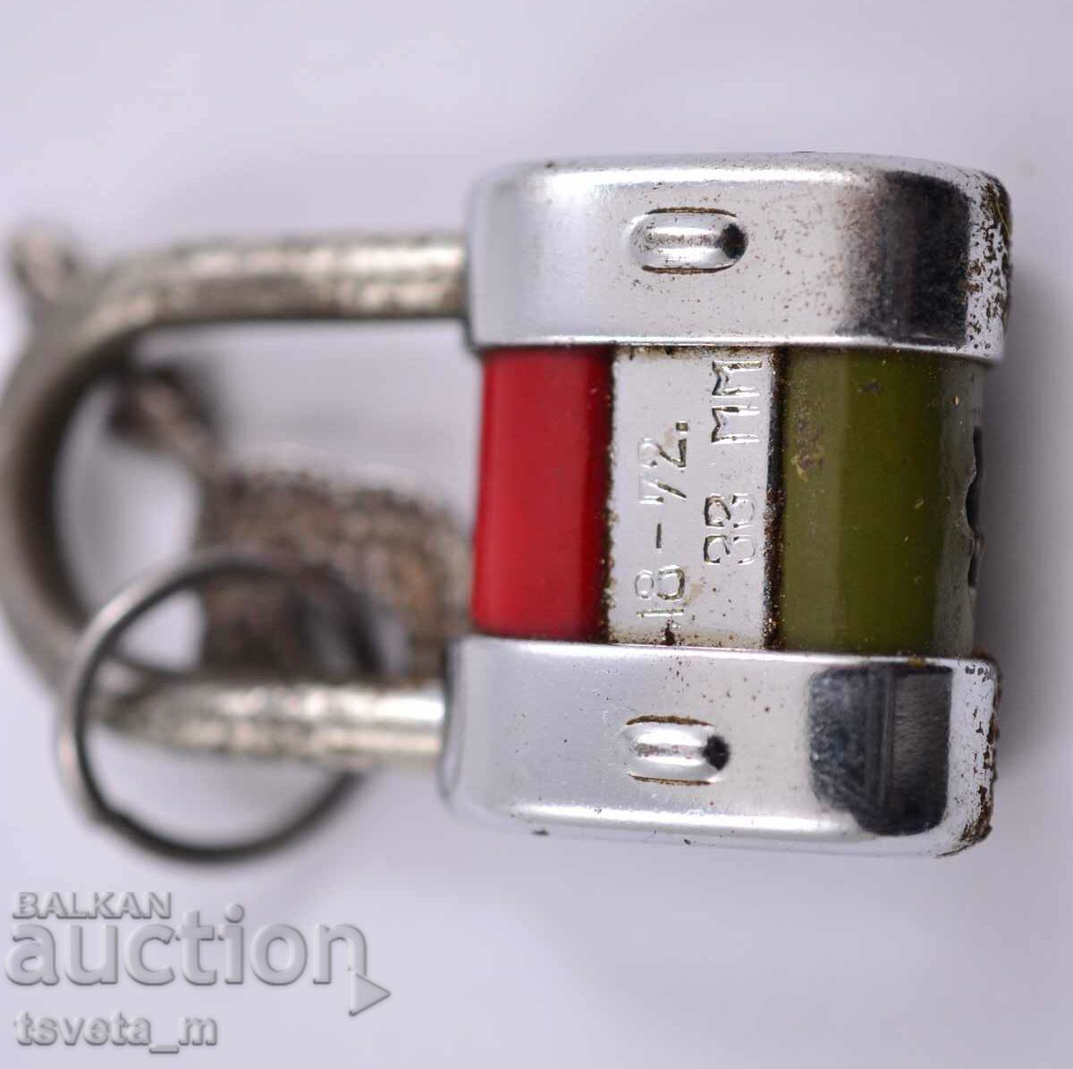 Antique padlock, made in Korea - 5 Antique padlock, made in Korea - 5