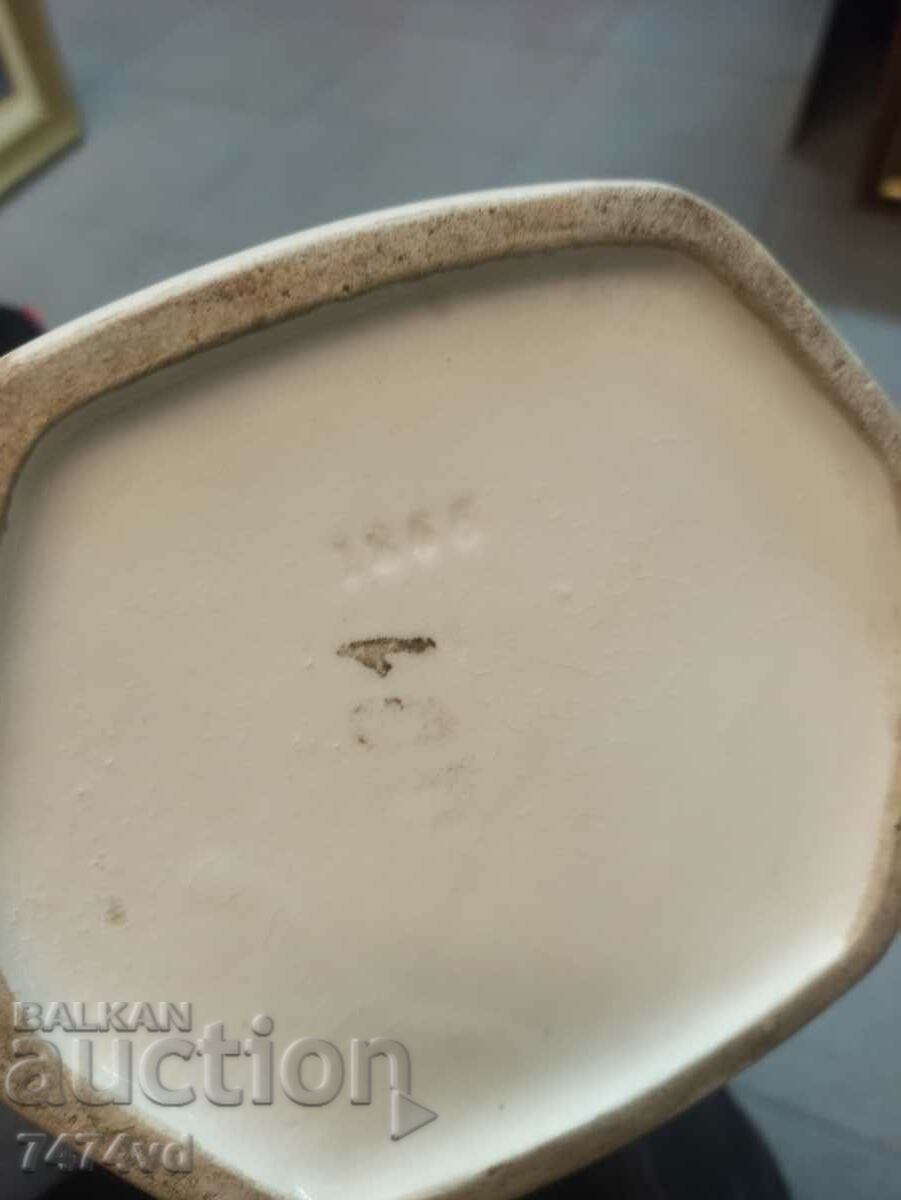 Auction ANTIQUE PORCELAIN HUGE JUG 1866. Auction ANTIQUE PORCELAIN HUGE JUG 1866.