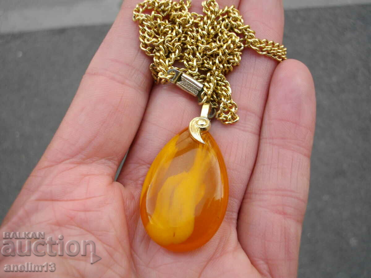 OLD NECKLACE NECKLACE PENDANT AMBER with price 45.00 BGN | € 23.01 OLD NECKLACE NECKLACE PENDANT AMBER with price 45.00 BGN | € 23.01
