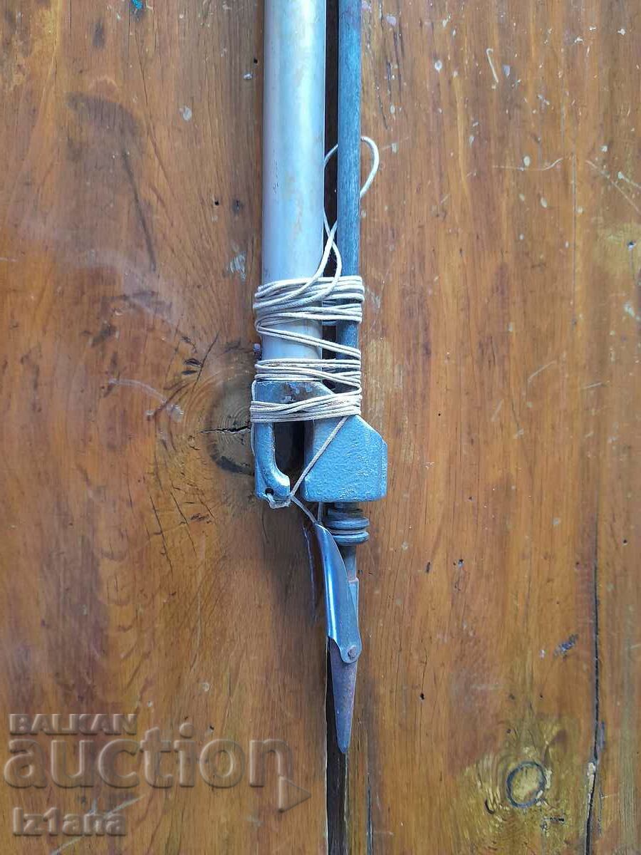 An old harpoon - 5