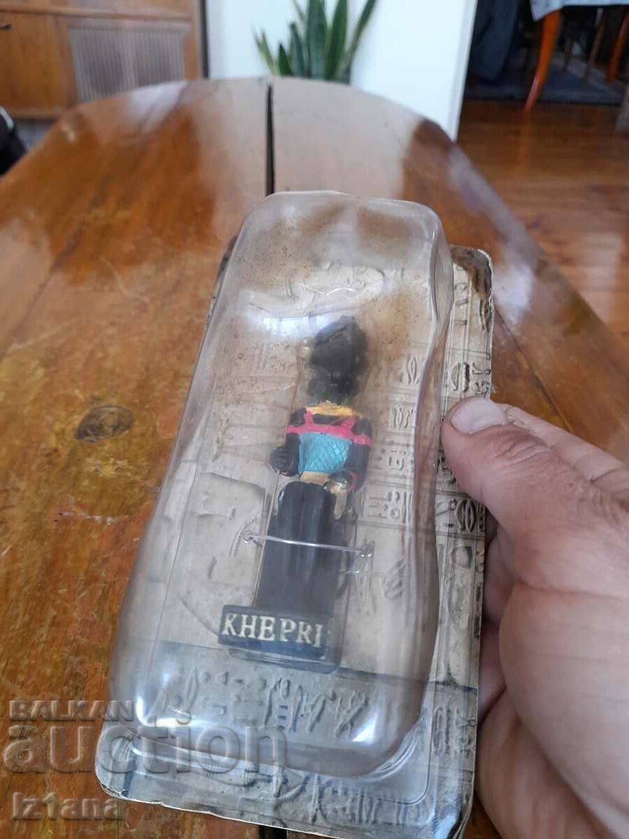 Old figurine, pharaoh Khepri with price 42.00 BGN | € 21.47 Old figurine, pharaoh Khepri with price 42.00 BGN | € 21.47