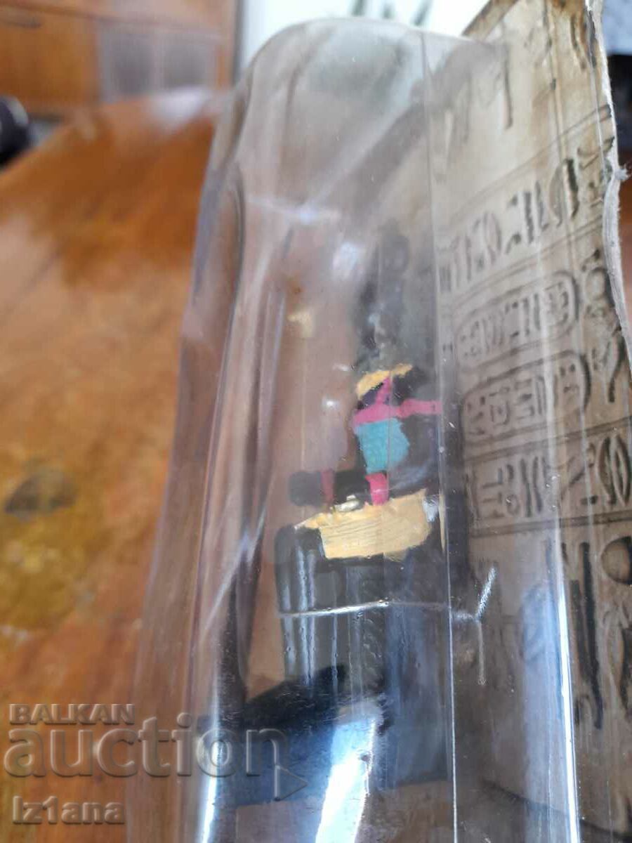 Delivery of Old figurine, pharaoh Khepri Delivery of Old figurine, pharaoh Khepri